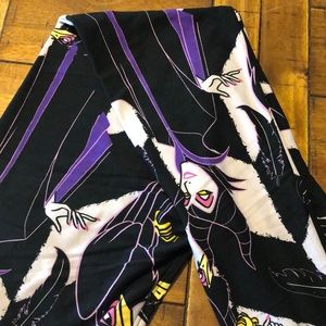 LuLaRoe Disney Villains One Size Leggings